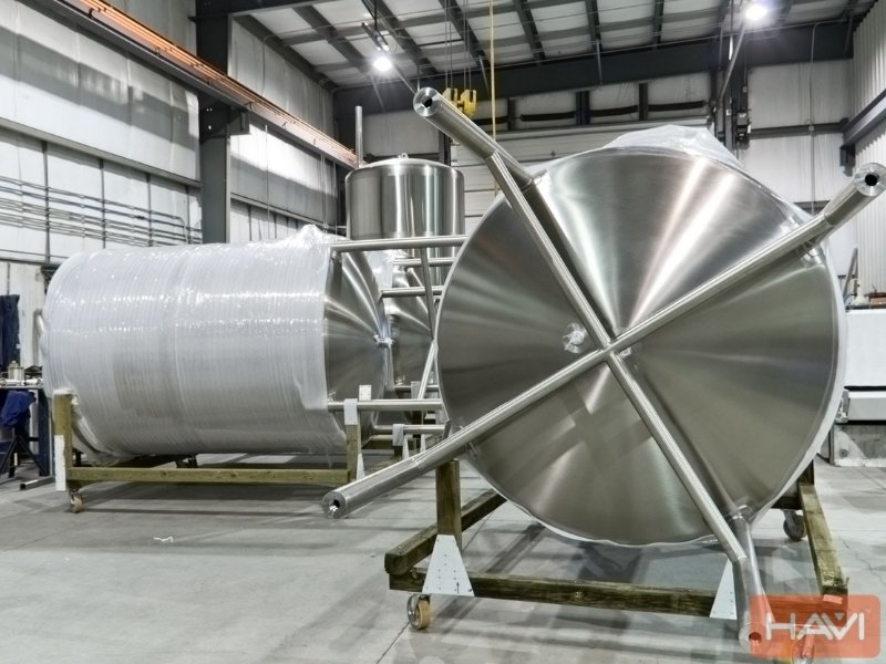 Chọn Inox Ngành Thực Phẩm: Mác, Bề Mặt & Chuẩn HACCP 4 Công đoạn tẩy mối hàn (Passivation) giúp khôi phục 100% lớp màng thụ động chống rỉ tại các đường nối bồn thực phẩm.
